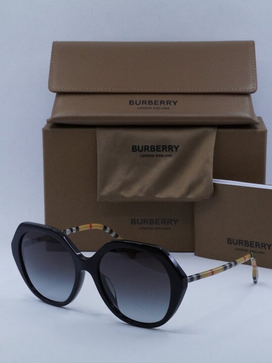Burberry BE4375F 38538G Geometric Sunglasses - Black / Grey main image 9